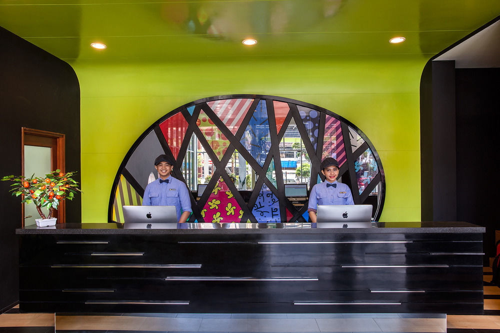 Maxonehotels.Com At Tidar Surabaya Buitenkant foto