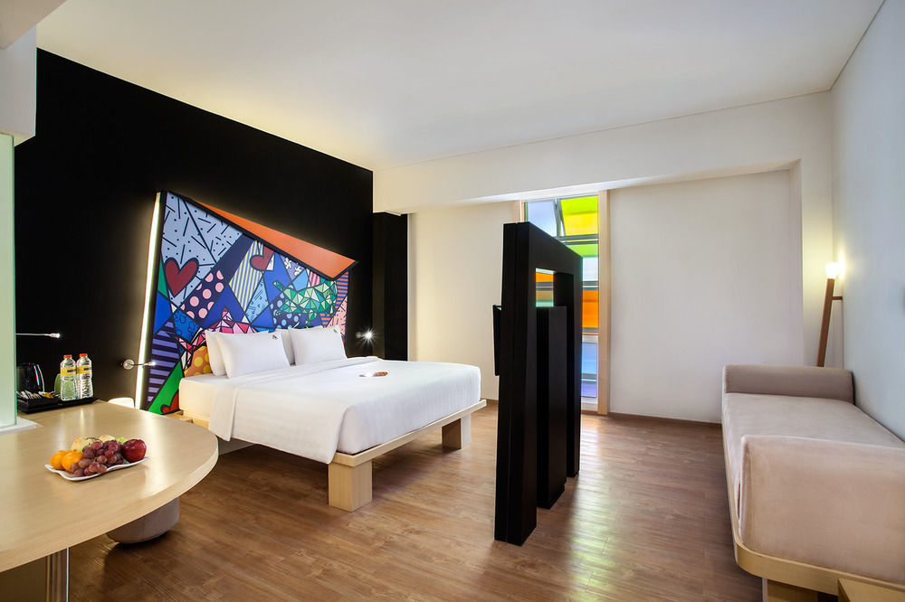Maxonehotels.Com At Tidar Surabaya Buitenkant foto