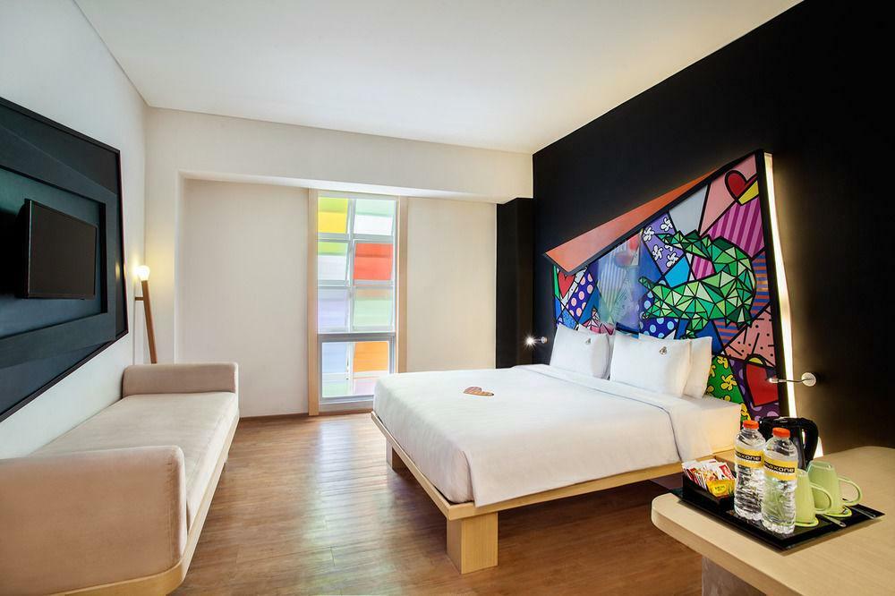 Maxonehotels.Com At Tidar Surabaya Buitenkant foto